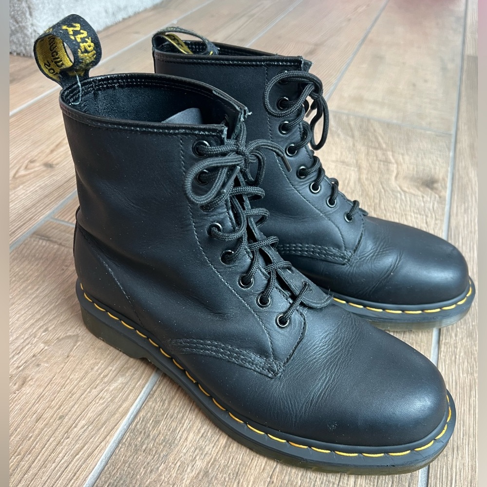 Dr. Martens 1460 Smooth Leather Boots